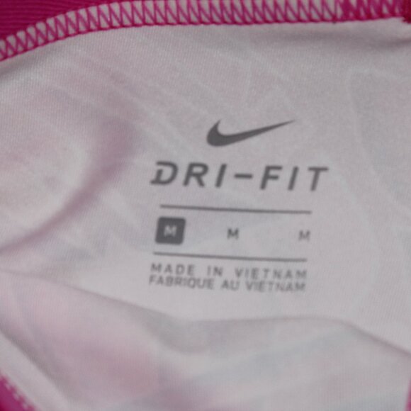 Pink Nike Pro Athletic Capris Size Medium New - Picture 3 of 5
